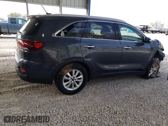 2020 Kia Sorento LX with VIN 5XYPGDA39LG698939, listed as a Copart auction lot 52677275 with 102,366 mi miles and Salvage Title. Bid and sale history available at carsss.com. Image 3.
