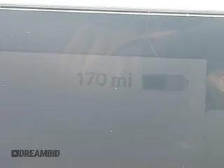 2024 Tesla Model Y Long Range z VIN 7SAYGDEEXRF128967, wystawiony jako IAAI lot #42216304 z przebiegiem 17 193 mil mil oraz . Historia ofert i sprzedaży dostępna na DreamBid. Obrazek 18.