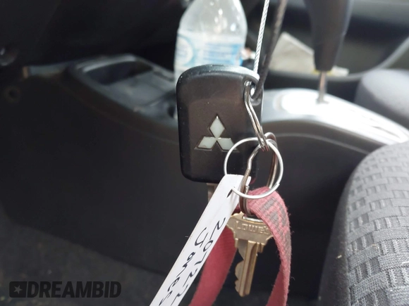 2019 Mitsubishi Mirage ES z VIN ML32A3HJ7KH013016, wystawiony jako IAAI lot #40892572 z przebiegiem 139 009 mil mil oraz . Historia ofert i sprzedaży dostępna na DreamBid. Obrazek 11.