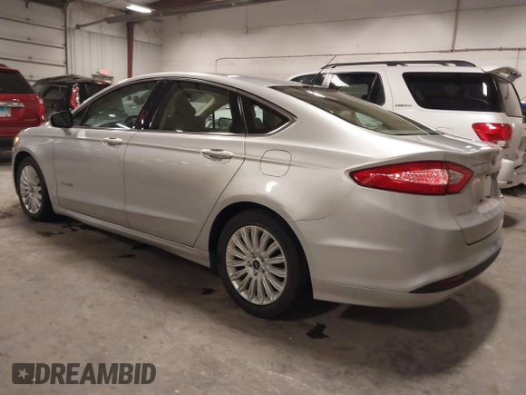 2015 Ford Fusion SE Hybrid with VIN 3FA6P0LU7FR266702, listed as a IAAI auction lot 41390791 with 94,465 mi miles. Bid and sale history available at carsss.com. Image 3.