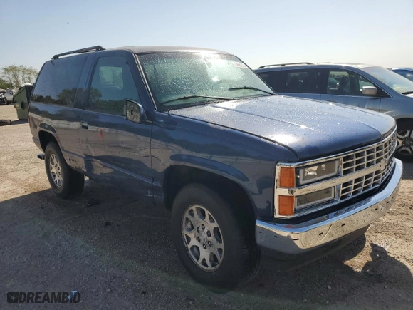 1998 Chevrolet Tahoe with VIN 3GNEK18R5WG107730, listed as a Copart auction lot 74563524 with 251,307 mi miles and Salvage Title. Bid and sale history available at carsss.com. Image 4.