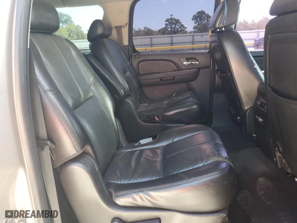 2007 Chevrolet Suburban LS with VIN 1GNFC16027J253685, listed as a Copart auction lot 52257635 with 247,317 mi miles and Clean Title. Bid and sale history available at carsss.com. Image 11.
