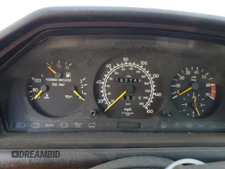 1992 Mercedes-Benz 400 with VIN WDBEA34E6NB743461, listed as a Copart auction lot 67982874 with 193,749 mi miles and Salvage Title. Bid and sale history available at carsss.com. Image 9.