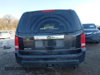 2009 Honda Pilot EX-L with VIN 5FNYF48649B026889, listed as a IAAI auction lot 41643289 with 121,511 mi miles and . Bid and sale history available at carsss.com. Image 16.