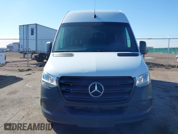 2020 Mercedes-Benz Sprinter Cargo with VIN W1W4ECHY3LT035444, listed as a IAAI auction lot 41834490 with 25,833 mi miles and . Bid and sale history available at carsss.com. Image 12.