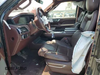 2020 Lincoln Navigator Black Label z VIN 5LMJJ3TTXLEL16191, wystawiony jako Copart lot #56931005 z przebiegiem 53 251 mil mil oraz Szkody całkowita. Historia ofert i sprzedaży dostępna na DreamBid. Obrazek 7.