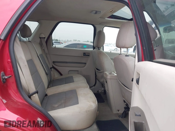 2008 Ford Escape XLT with VIN 1FMCU93118KB59096, listed as a IAAI auction lot 41752159 with 199,185 mi miles. Bid and sale history available at carsss.com. Image 8.