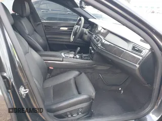 2011 BMW 7 Series 750i with VIN WBAKA8C50BCY36367, listed as a IAAI auction lot 41714313 with 109,707 mi miles. Bid and sale history available at carsss.com. Image 5.