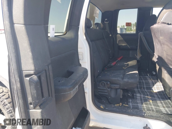 2005 Ford F-150 XLT с VIN 1FTPX14525NA15728, выставлен на аукционе IAAI как лот 42545290 с пробегом 293 695 миль миль и . История ставок и продаж доступна на DreamBid. Изображение 8.