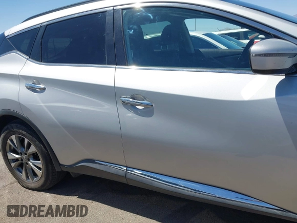 2018 Nissan Murano S z VIN 5N1AZ2MG1JN125506, wystawiony jako IAAI lot #42262217 z przebiegiem Nie podano mil oraz . Historia ofert i sprzedaży dostępna na DreamBid. Obrazek 14.