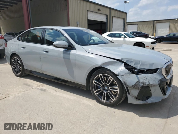 2025 BMW 5 Series 530i with VIN WBA43FJ01SCT75551, listed as a Copart auction lot 53559065 with 7,348 mi miles and Clean Title. Bid and sale history available at carsss.com. Image 4.