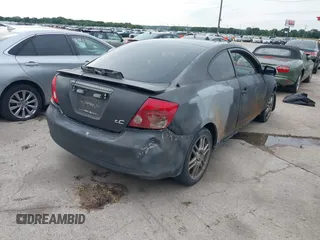 2006 Scion tC z VIN JTKDE177760091894, wystawiony jako IAAI lot #42465468 z przebiegiem 240 821 mil mil oraz . Historia ofert i sprzedaży dostępna na DreamBid. Obrazek 4.