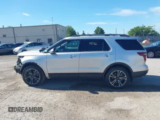 2014 Ford Explorer Sport z VIN 1FM5K8GT9EGA14259, wystawiony jako IAAI lot #42607836 z przebiegiem 83 178 mil mil oraz . Historia ofert i sprzedaży dostępna na DreamBid. Obrazek 14.