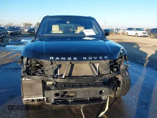 2017 Land Rover Range Rover Sport HSE z VIN SALWR2FVXHA683080, wystawiony jako IAAI lot #41392726 z przebiegiem 57 404 mil mil oraz . Historia ofert i sprzedaży dostępna na DreamBid. Obrazek 13.