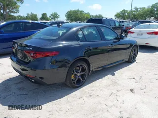 2017 Alfa Romeo Giulia Ti with VIN ZARFAEEN5H7545113, listed as a IAAI auction lot 41919103 with 62,182 mi miles. Bid and sale history available at carsss.com. Image 4.