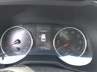 2021 Toyota RAV4 XLE with VIN 2T3P1RFV5MW228015, listed as a IAAI auction lot 42613804 with 28,028 mi miles and . Bid and sale history available at DreamBid. Image 7.