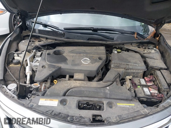 2014 Nissan Altima SV with VIN 1N4AL3AP1EN355509, listed as a IAAI auction lot 40895974 with 264,525 mi miles and . Bid and sale history available at carsss.com. Image 10.