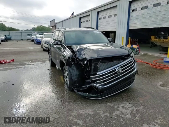 2024 Volkswagen Atlas SE z VIN 1V2JR2CAXRC616048, wystawiony jako Copart lot #56694875 z przebiegiem 11 281 mil mil oraz Szkoda całkowita • Salvage title. Historia ofert i sprzedaży dostępna na DreamBid. Obrazek 14.