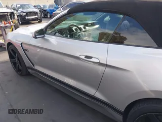 2018 Ford Mustang GT Premium z VIN 1FATP8FF3J5155512, wystawiony jako IAAI lot #42136242 z przebiegiem 94 230 mil mil oraz . Historia ofert i sprzedaży dostępna na DreamBid. Obrazek 14.