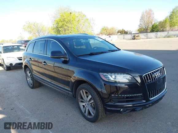 2013 Audi Q7 3.0T Premium Plus with VIN WA1LGAFE3DD015182, listed as a IAAI auction lot 42047442 with 113,003 mi miles. Bid and sale history available at carsss.com. Image 1.