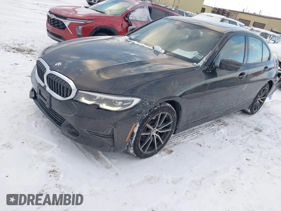 2022 BMW 3 Series 330i xDrive with VIN 3MW5R7J09N8C42010, listed as a IAAI auction lot 41333720 with 22,695 mi miles. Bid and sale history available at carsss.com. Image 17.
