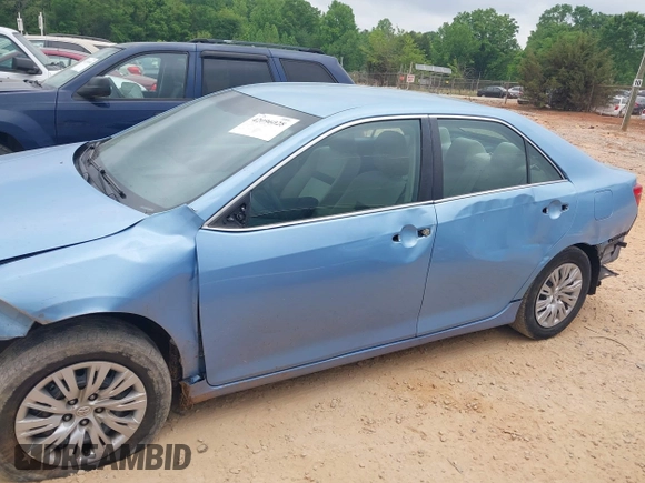 2013 Toyota Camry L with VIN 4T1BF1FK0DU694866, listed as a IAAI auction lot 42096028 with 260,525 mi miles and . Bid and sale history available at DreamBid. Image 13.
