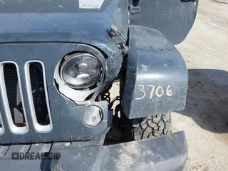 2016 Jeep Wrangler Unlimited 75th Anniversary with VIN 1C4BJWEG9GL250408, listed as a IAAI auction lot 41793706 with 102,436 mi miles. Bid and sale history available at carsss.com. Image 17.