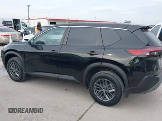 2021 Nissan Rogue S z VIN 5N1AT3AA4MC709471, wystawiony jako IAAI lot #42419548 z przebiegiem 47 666 mil mil oraz . Historia ofert i sprzedaży dostępna na DreamBid. Obrazek 14.