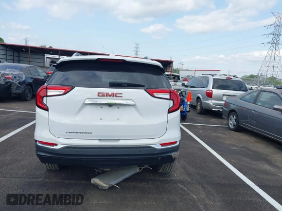 2022 GMC Terrain SLT with VIN 3GKALPEV4NL110119, listed as a IAAI auction lot 42033472 with 1 mi miles. Bid and sale history available at carsss.com. Image 15.
