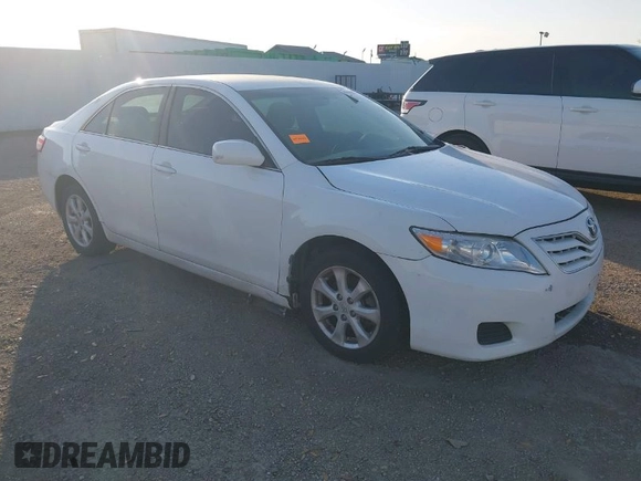 2011 Toyota Camry LE with VIN 4T1BF3EK0BU633396, listed as a IAAI auction lot 41998917 with 233,646 mi miles. Bid and sale history available at carsss.com. Image 1.