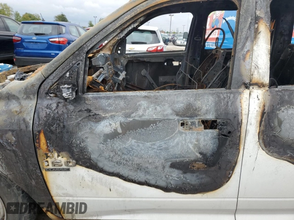 2019 Ram 1500 Tradesman with VIN 3C6RR7KG6KG674384, listed as a Copart auction lot 81525714 with Not provided miles and Non repairable. Bid and sale history available at DreamBid. Image 7.