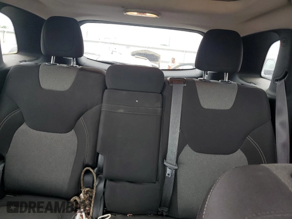 2014 Jeep Cherokee Latitude z VIN 1C4PJMCS8EW286152, wystawiony jako Copart lot #60332475 z przebiegiem 102 434 mil mil oraz Szkoda całkowita • Salvage title. Historia ofert i sprzedaży dostępna na DreamBid. Obrazek 10.