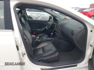 2006 Pontiac G6 GTP z VIN 1G2ZM551X64224909, wystawiony jako IAAI lot #42289564 z przebiegiem 193 418 mil mil oraz . Historia ofert i sprzedaży dostępna na DreamBid. Obrazek 5.