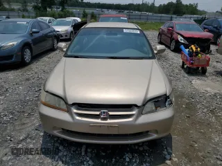 2000 Honda Accord SE with VIN 1HGCG5673YA077673, listed as a Copart auction lot 57555835 with 215,975 mi miles and Non repairable. Bid and sale history available at DreamBid. Image 5.