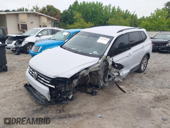 2018 Volkswagen Tiguan S with VIN 3VV1B7AX0JM041120, listed as a IAAI auction lot 42219662 with 160,852 mi miles and . Bid and sale history available at DreamBid. Image 17.