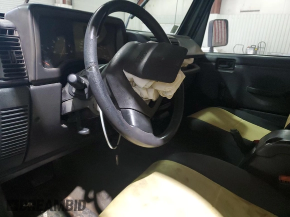 2001 Jeep Wrangler Sport with VIN 1J4FA49S01P352257, listed as a Copart auction lot 47084425 with 114,414 mi miles and Salvage Title. Bid and sale history available at carsss.com. Image 8.