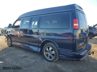 2005 GMC Savana Cargo Van YF7 Upfitter with VIN 1GDFH15T751187326, listed as a Copart auction lot 81948094 with 198,473 mi miles and Salvage Title. Bid and sale history available at carsss.com. Image 2.