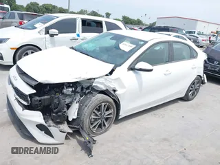 2024 Kia Forte LXS z VIN 3KPF24AD8RE728019, wystawiony jako IAAI lot #42067295 z przebiegiem 14 000 mil mil oraz . Historia ofert i sprzedaży dostępna na DreamBid. Obrazek 18.