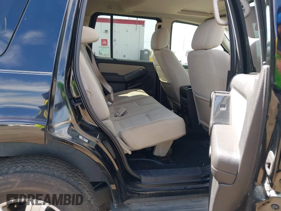 2008 Ford Explorer XLT with VIN 1FMEU73E78UA98826, listed as a IAAI auction lot 42018745 with 154,823 mi miles. Bid and sale history available at carsss.com. Image 8.