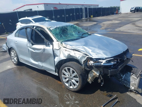 2013 Volkswagen Jetta SE с VIN 3VWDX7AJXDM455340, выставлен на аукционе IAAI как лот 42198360 с пробегом 31 024 миль миль и . История ставок и продаж доступна на DreamBid. Изображение 1.