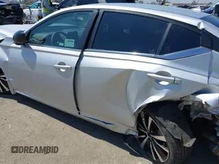 2022 Nissan Altima SR with VIN 1N4BL4CV5NN340131, listed as a IAAI auction lot 42002494 with 12,311 mi miles and . Bid and sale history available at DreamBid. Image 18.