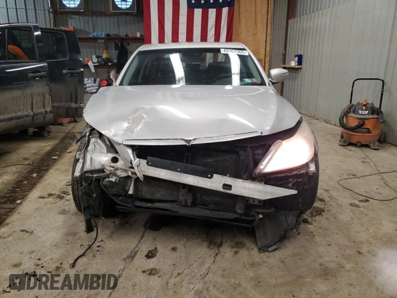 2009 Hyundai Genesis with VIN KMHGC46E99U043642, listed as a Copart auction lot 43167365 with 114,860 mi miles and Salvage Title. Bid and sale history available at DreamBid. Image 5.