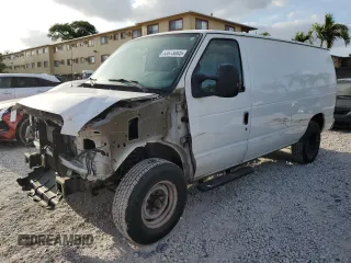 2013 Ford Econoline Cargo Commercial z VIN 1FTNE2EW9DDB22645, wystawiony jako Copart lot #53673085 z przebiegiem 117 121 mil mil oraz Szkoda całkowita • Salvage title. Historia ofert i sprzedaży dostępna na DreamBid. Obrazek 1.