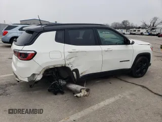 2019 Jeep Compass Altitude with VIN 3C4NJCBB0KT699431, listed as a Copart auction lot 43756685 with 94,738 mi miles and Salvage Title. Bid and sale history available at carsss.com. Image 3.