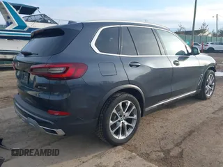 2020 BMW X5 xDrive40i with VIN 5UXCR6C07L9C57434, listed as a IAAI auction lot 41752267 with 41,790 mi miles. Bid and sale history available at carsss.com. Image 4.