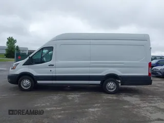 2022 Ford Transit Cargo with VIN 1FTBR3U85NKA64272, listed as a IAAI auction lot 42427708 with 62,043 mi miles and . Bid and sale history available at DreamBid. Image 15.