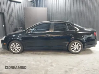 2010 Volkswagen Jetta SE z VIN 3VWRZ7AJ3AM157188, wystawiony jako IAAI lot #41816829 z przebiegiem 188 180 mil mil oraz . Historia ofert i sprzedaży dostępna na DreamBid. Obrazek 14.