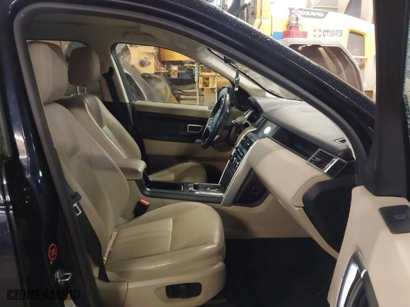 2019 Land Rover Discovery Sport HSE with VIN SALCR2FXXKH808145, listed as a IAAI auction lot 41233393 with 76,587 mi miles. Bid and sale history available at carsss.com. Image 5.