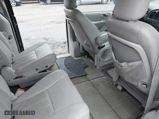2006 Dodge Grand Caravan SXT with VIN 2D4GP44L16R616863, listed as a IAAI auction lot 41927585 with 999,999 mi miles. Bid and sale history available at carsss.com. Image 8.