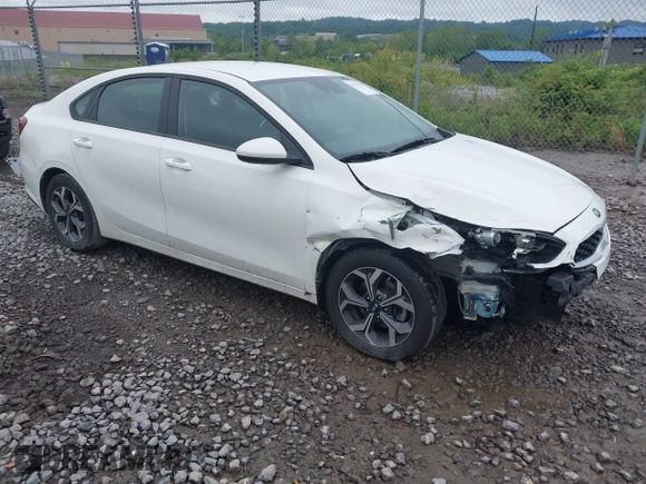 2020 Kia Forte LXS z VIN 3KPF24AD3LE194032, wystawiony jako IAAI lot #42273724 z przebiegiem 36 037 mil mil oraz . Historia ofert i sprzedaży dostępna na DreamBid. Obrazek 1.